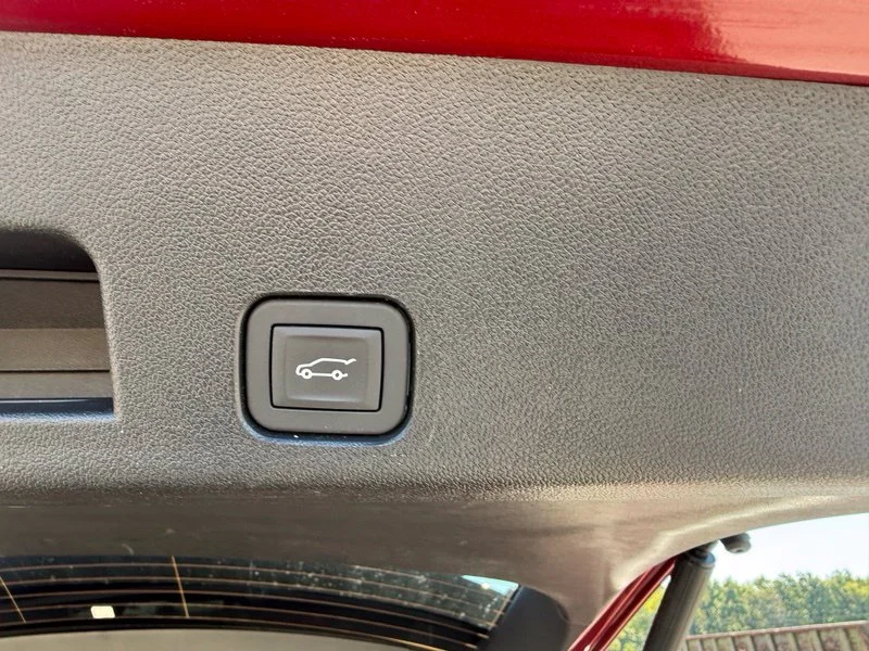 Used 2026 Red Chevrolet Z71 image 8
