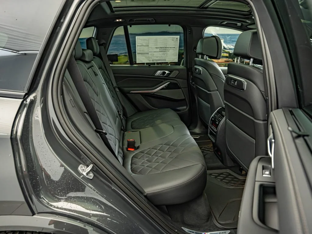 New 2026 Dravit Grey Metallic BMW xDrive40i image 38