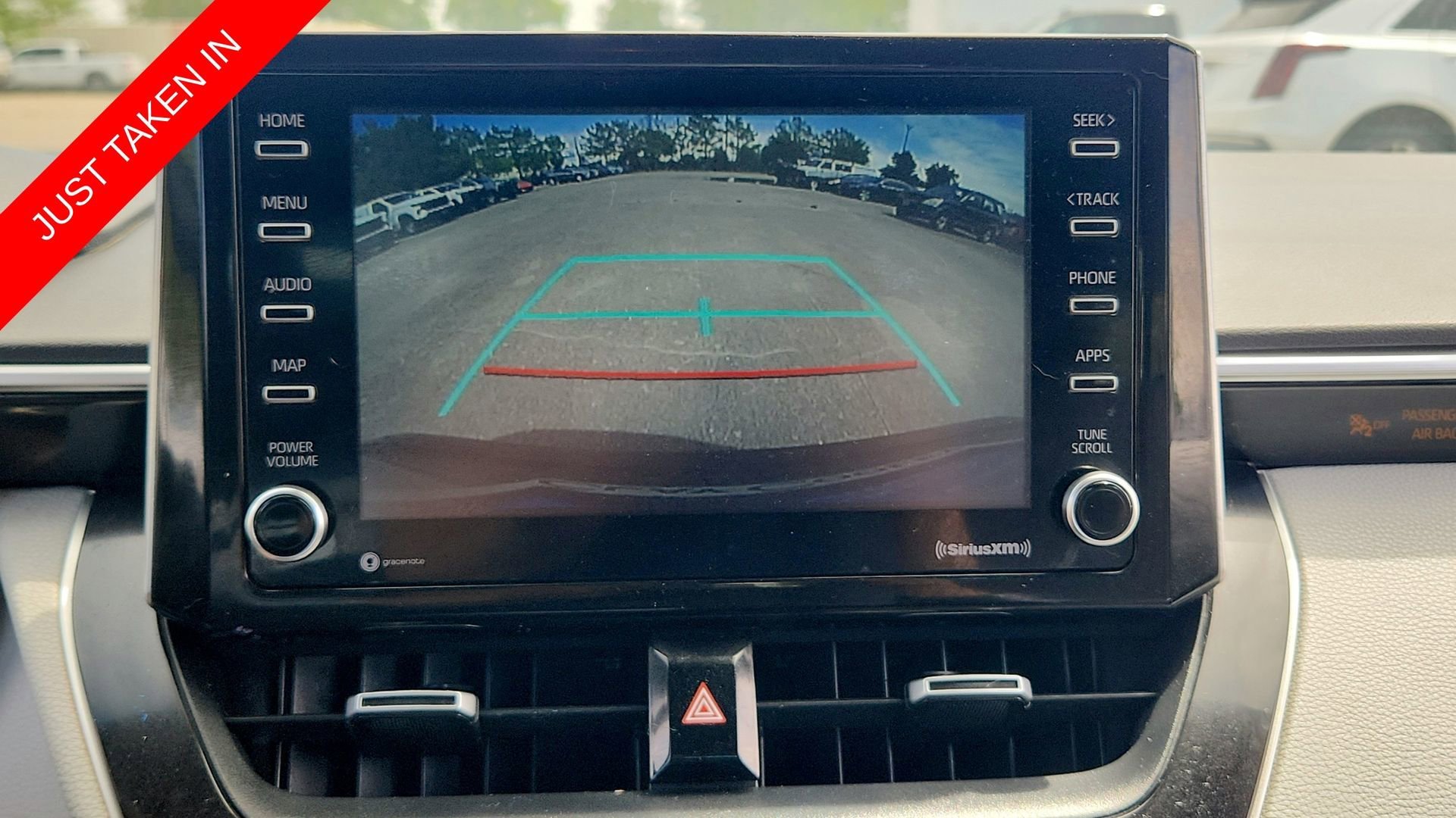 2021 Toyota Corolla SE - Photo 15