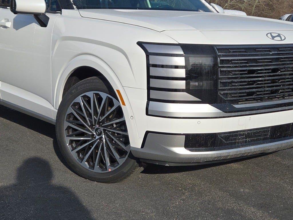 New 2026 White Hyundai Calligraphy AWD image 3