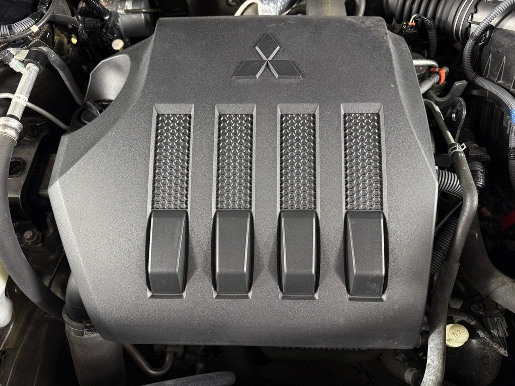Used 2023 Black Mitsubishi LE image 14