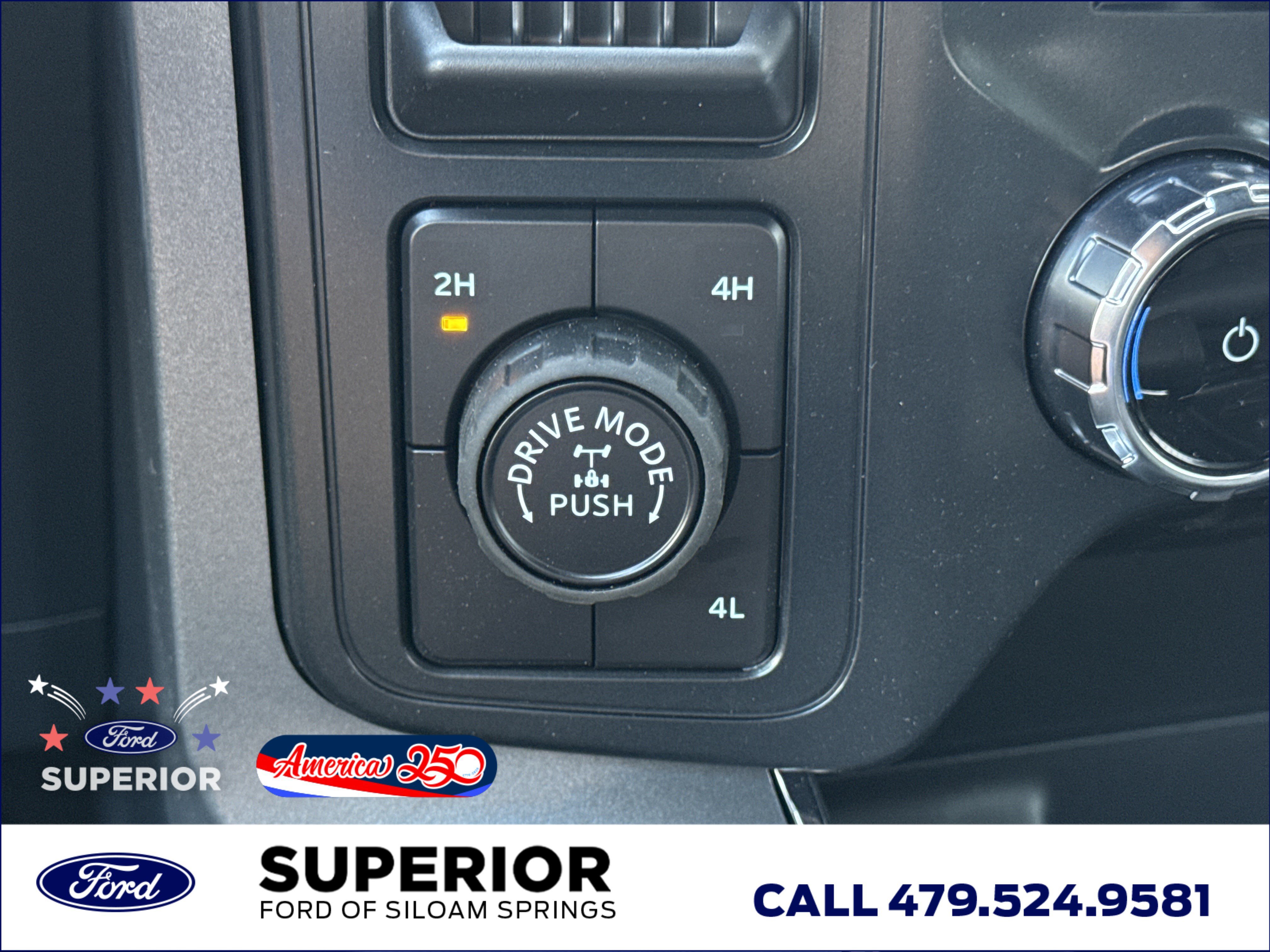 New 2026 Oxford White Ford XLT 4WD image 21