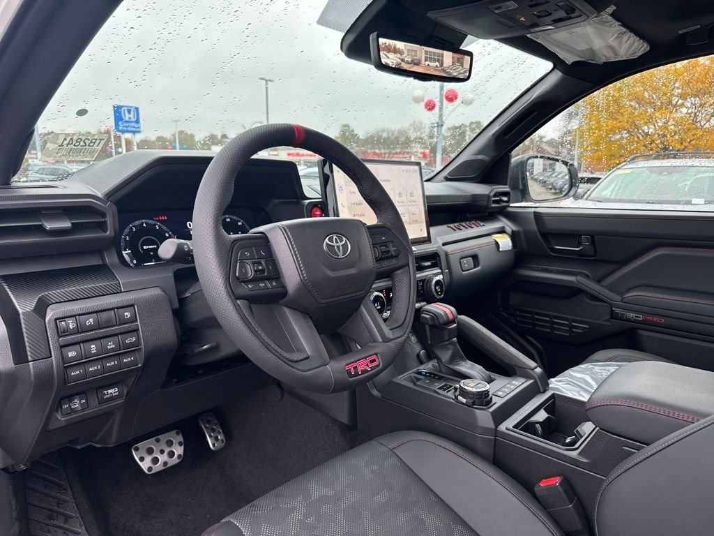 2025 Toyota Tacoma TRD Pro - Photo 18