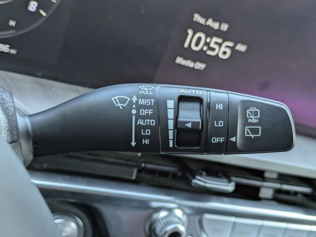 Used 2024 Silver Kia SX-Prestige image 31