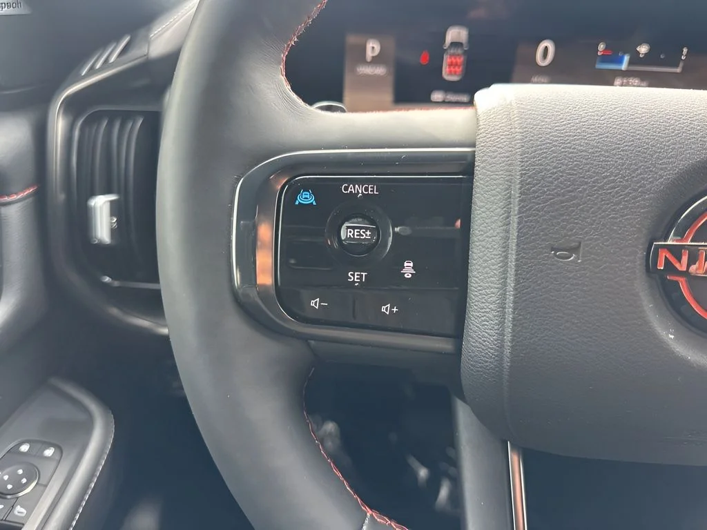 Used 2025 White Nissan PRO-4X image 16