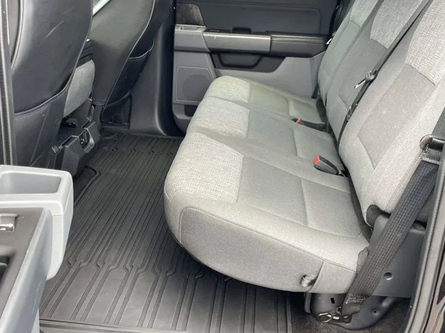 Used 2021 Agate Black Metallic Ford XLT image 35