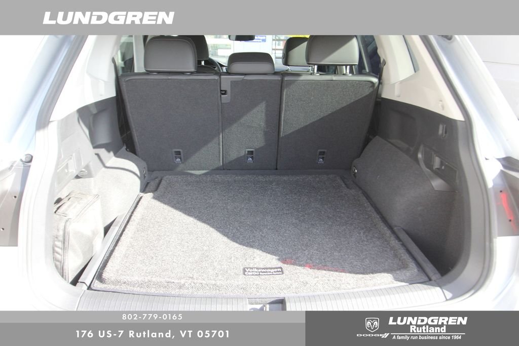 Used 2023 Gray Volkswagen 2.0T SE image 24