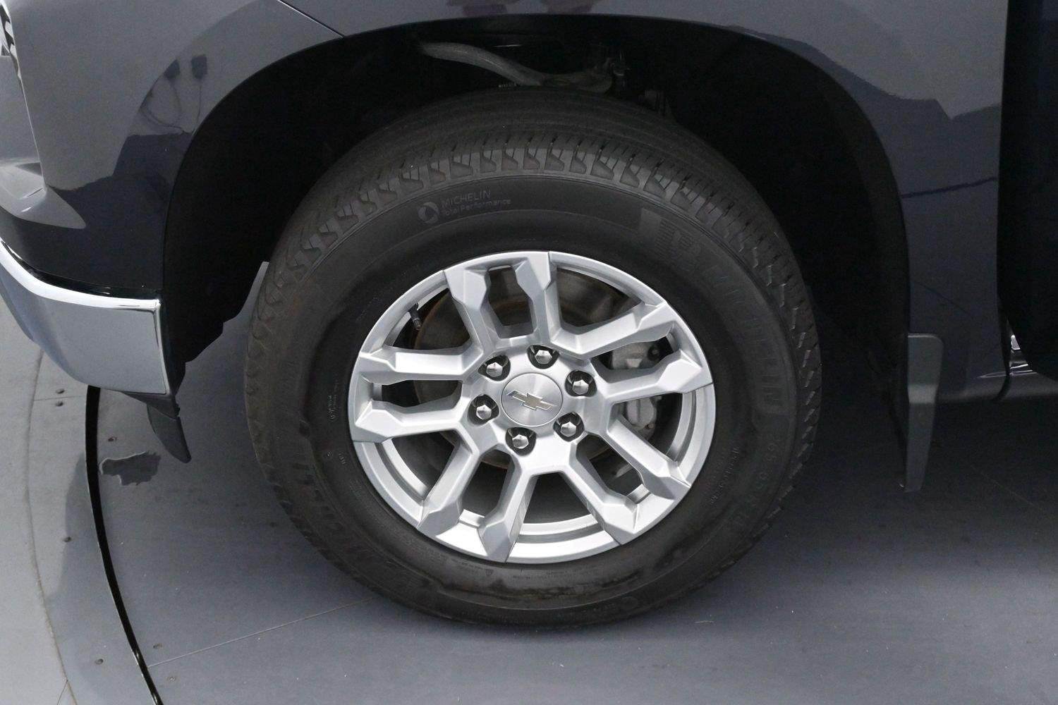 Used 2023 DARK ASH METALLIC Chevrolet LT image 31