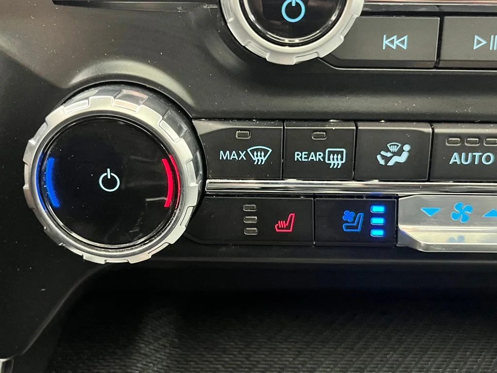 Used 2023 Red Ford Raptor image 7
