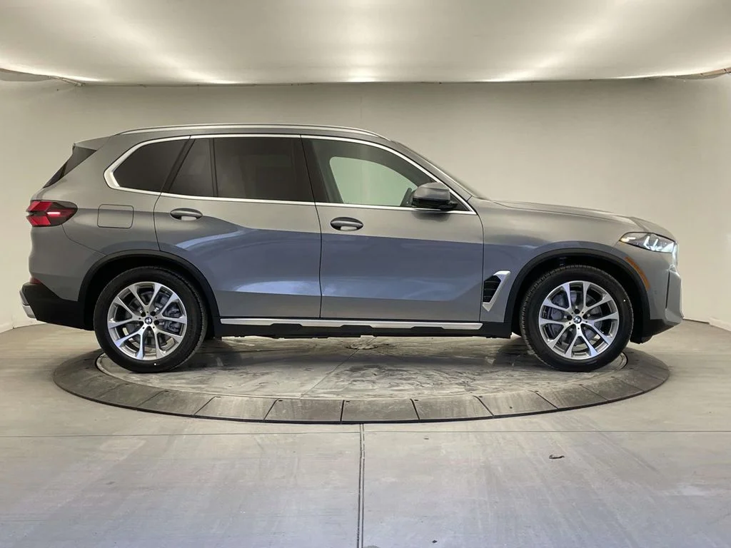 2026 BMW X5 50e - Photo 6