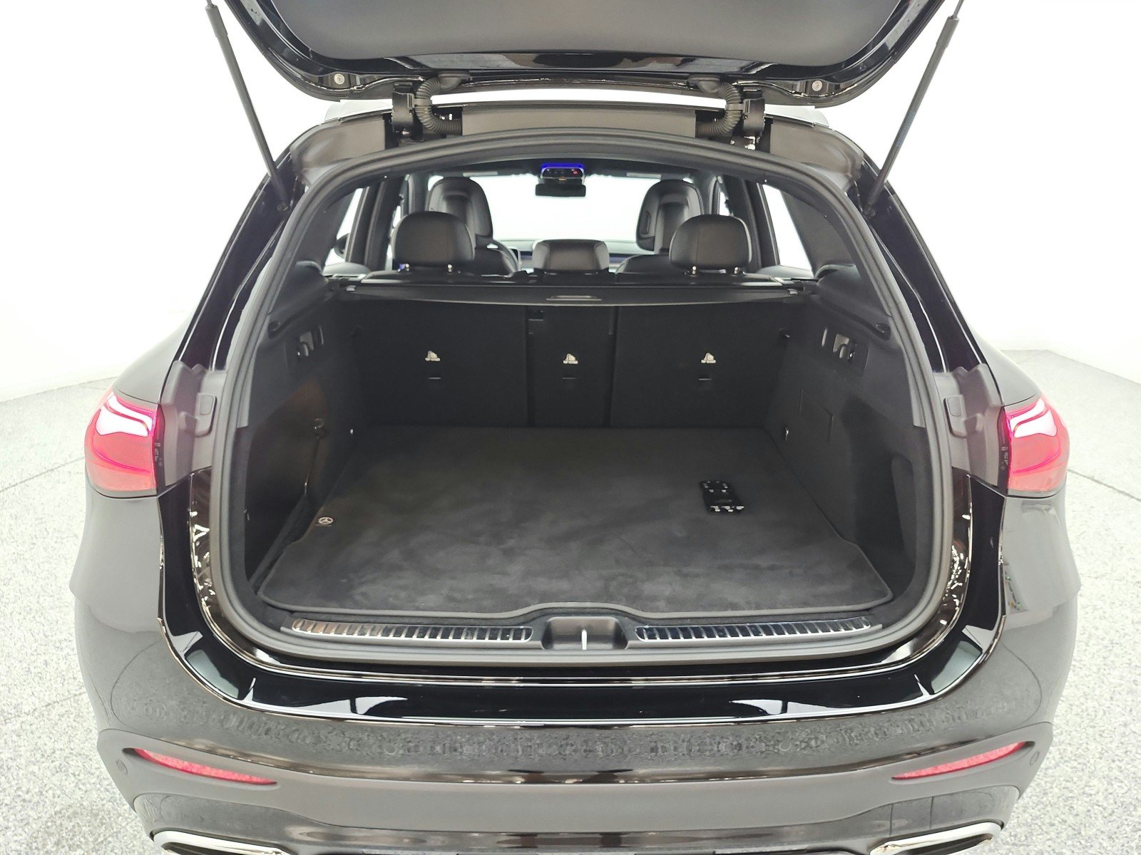 Certified Used 2023 Black Mercedes-Benz GLC 300 SUV image 18