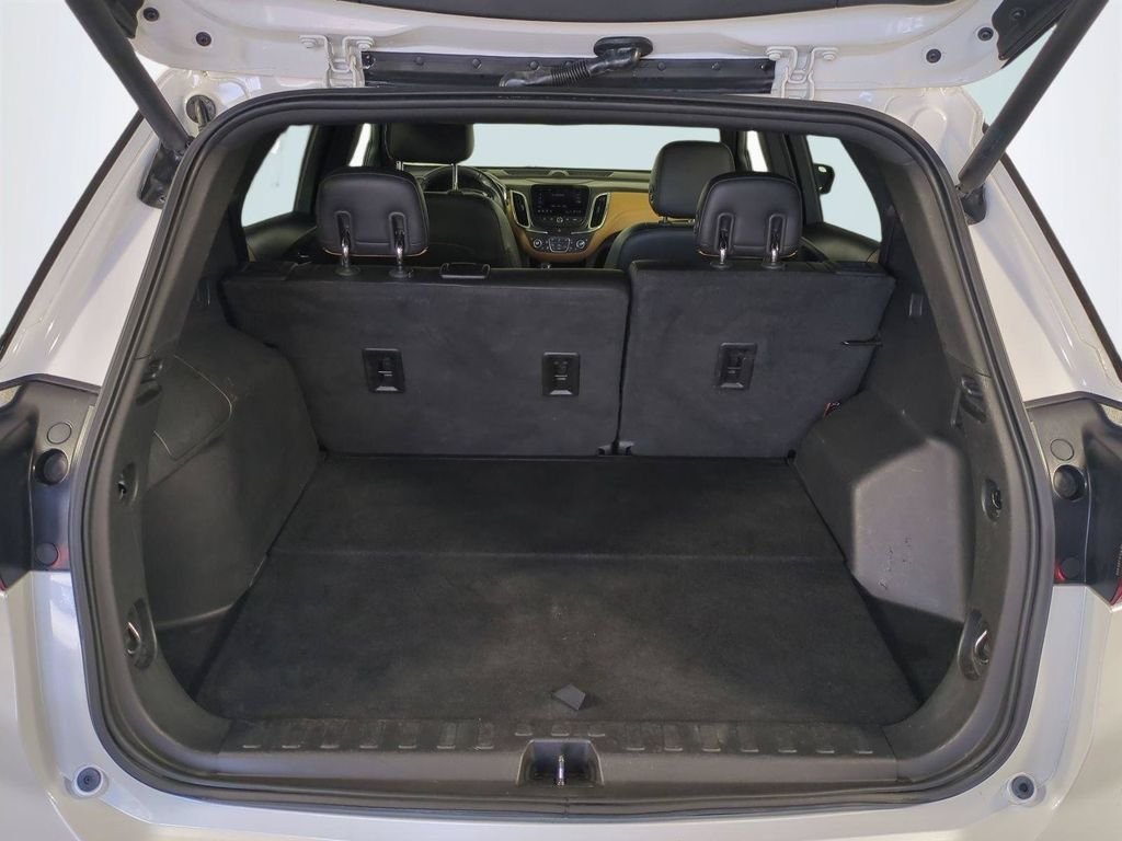 Used 2019 Beige Chevrolet Premier image 14