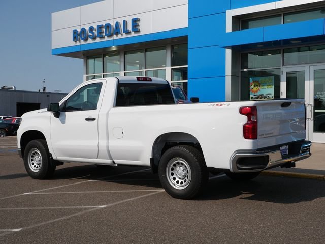 New 2026 Summit White Chevrolet WT image 4