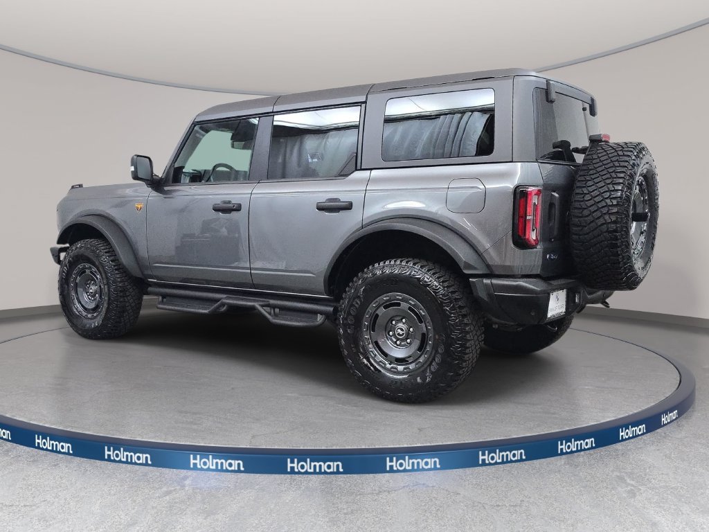 Used 2024 Gray Metallic Ford Badlands image 8