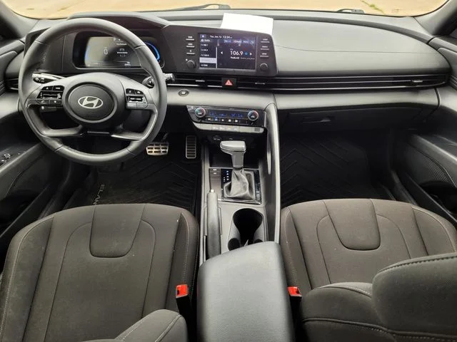 Used 2025 Blue Hyundai SEL Sport image 13