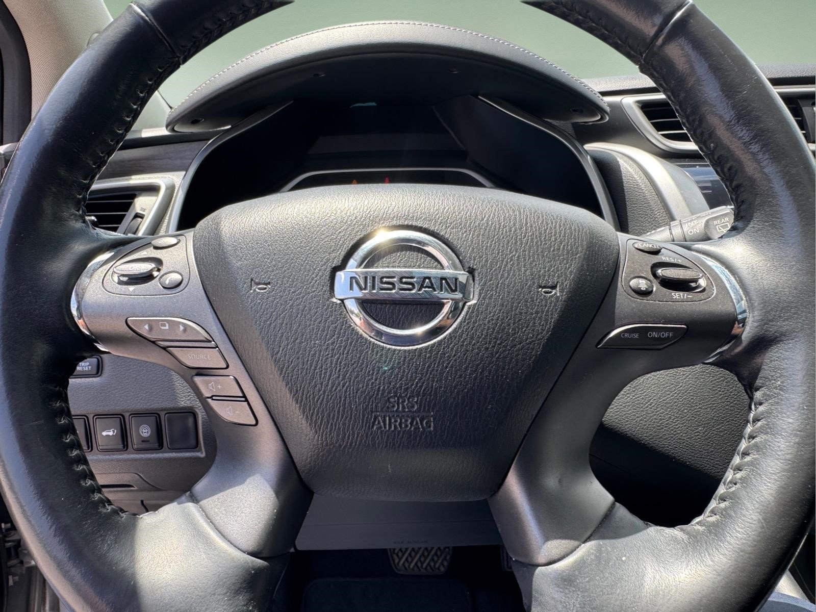 Used 2022 Boulder Gray Pearl Nissan Platinum image 23