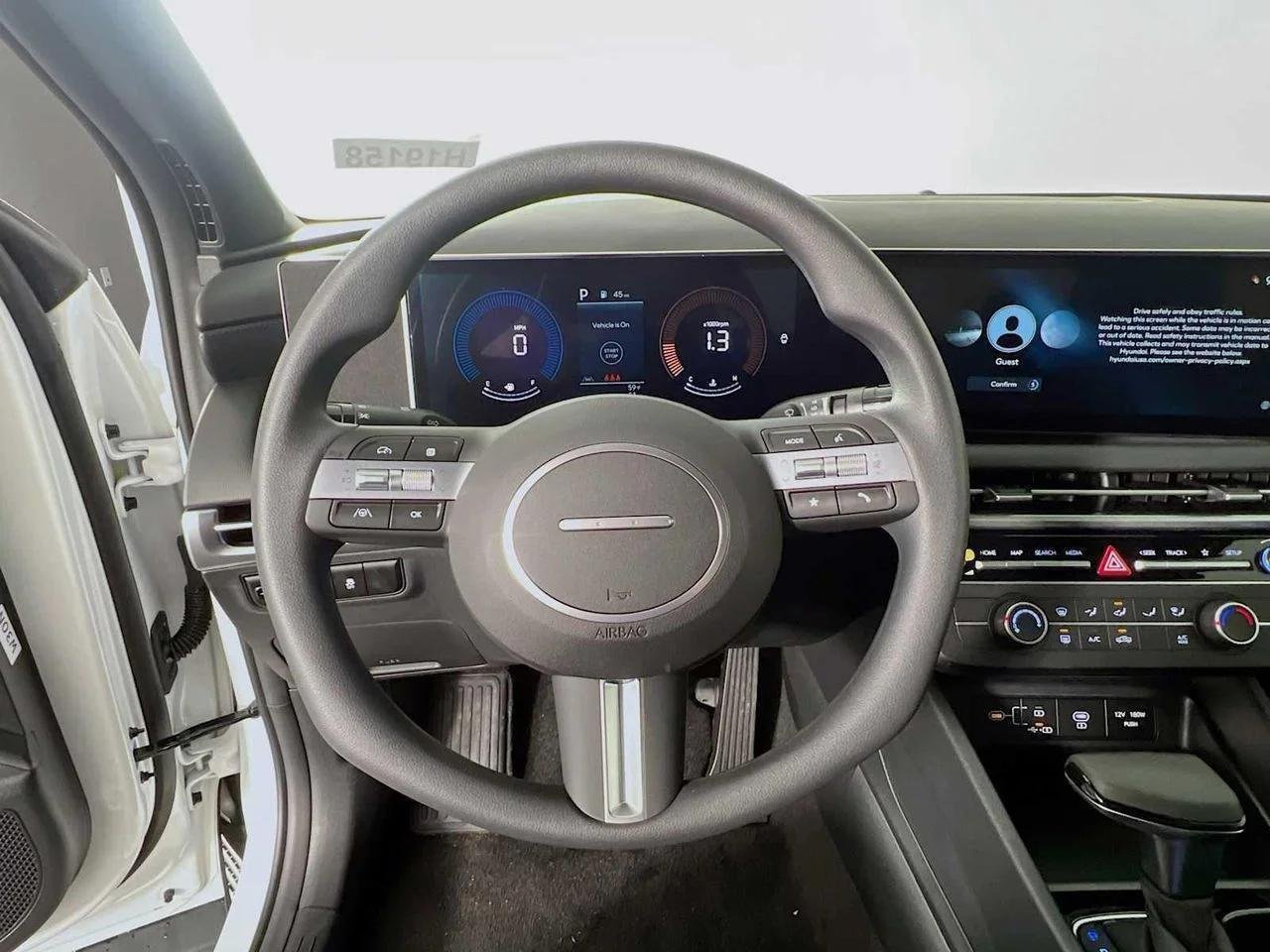 New 2026 Atlas White Hyundai SE AWD image 8