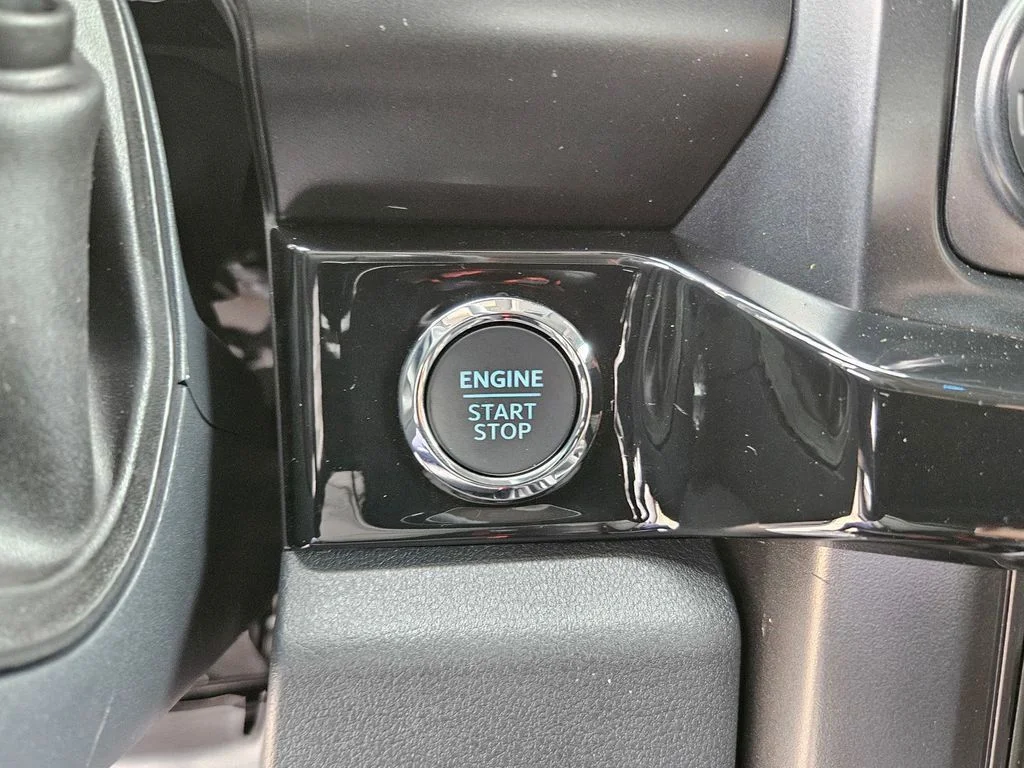 New 2026 Agate Black Metallic Ford F-250® Lariat® image 18