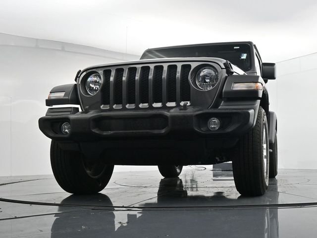 Used 2023 Gray Jeep Sport S image 31