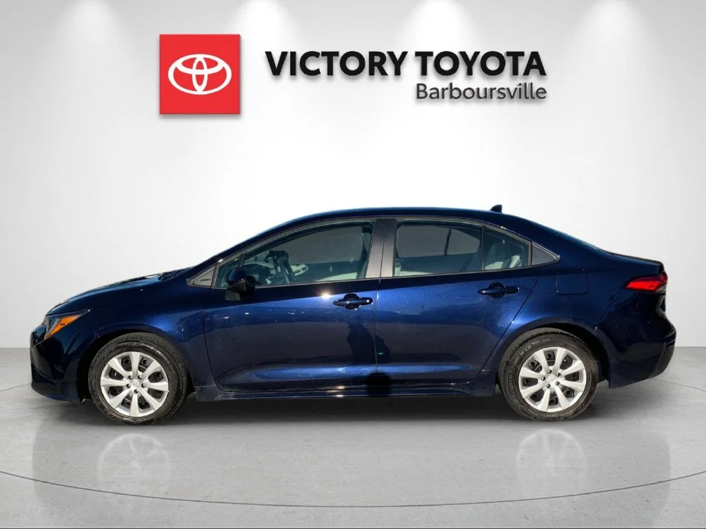 Used 2025  Toyota LE image 2