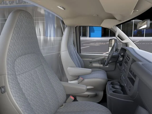 New 2025 Summit White GMC 1WT image 17
