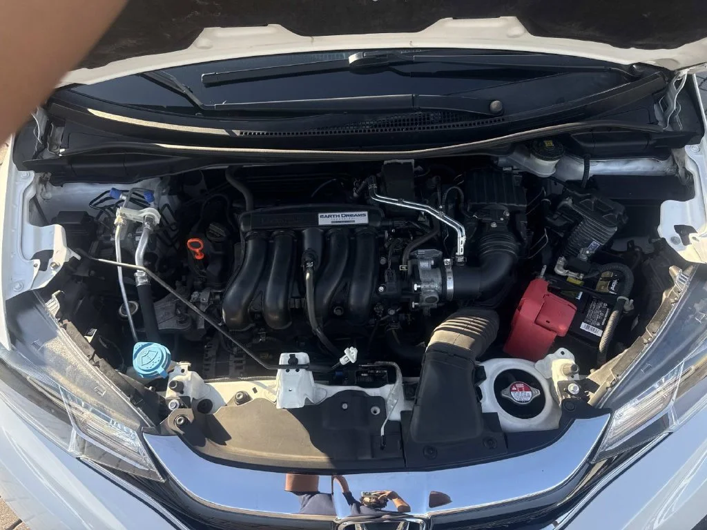 Used 2018  Honda Sport image 9