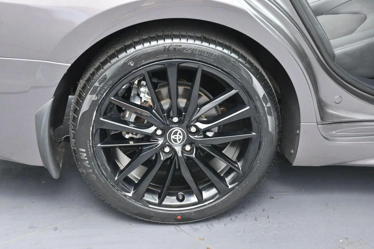 Used 2022 Predawn Gray Mica Toyota XSE image 34