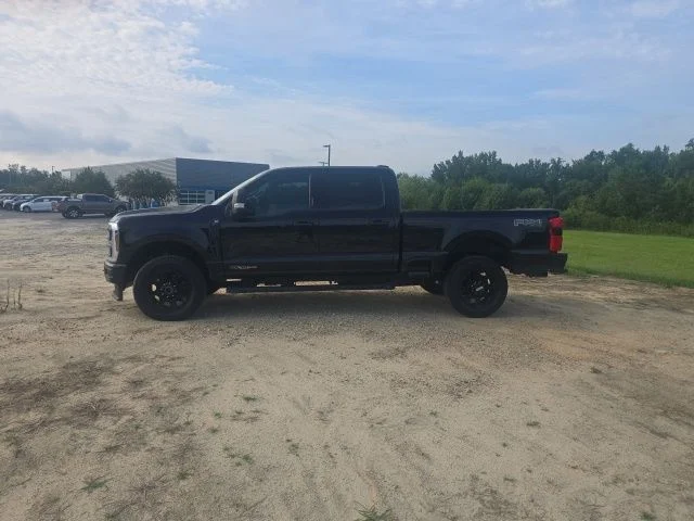 Used 2024 Black Ford XLT image 4