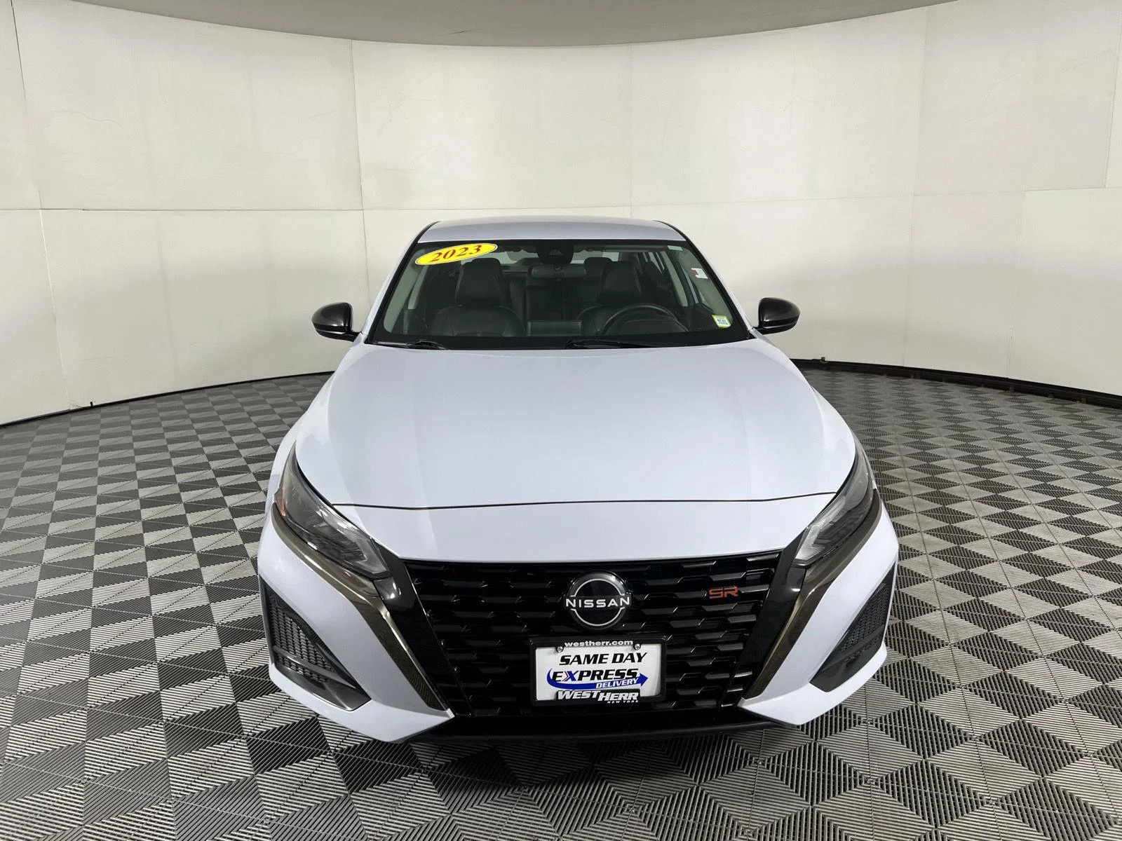 Used 2023 Gray Sky Pearl Nissan 2.5 SR image 2
