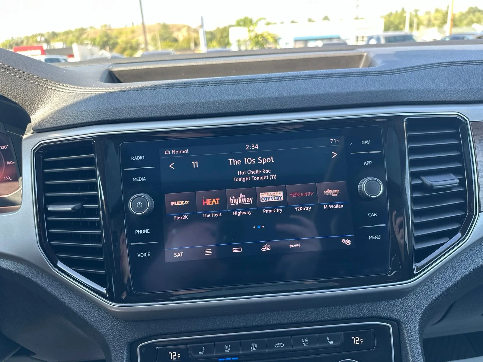 Used 2019 Gray Volkswagen SEL Premium image 67