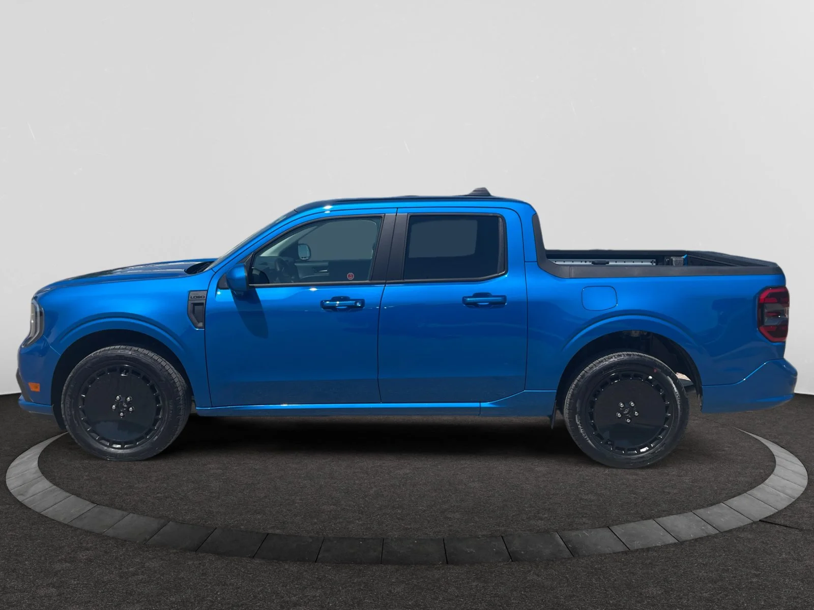 New 2026 Velocity Blue Ford Lobo High image 2