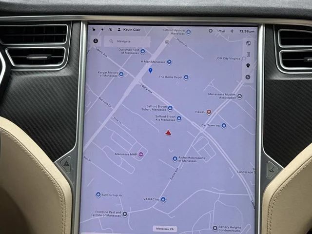 Used 2017 Blue Tesla 75D image 19