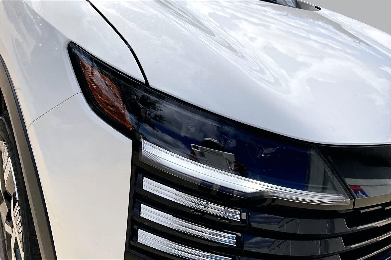 Used 2026 Aspen White Tricoat Nissan SV image 19