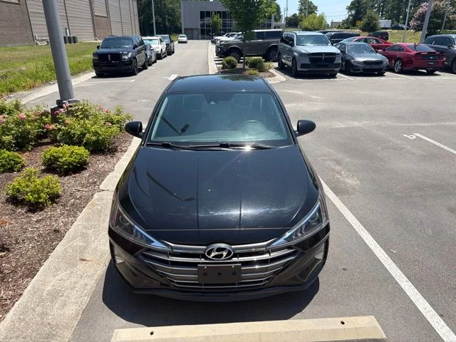 Used 2020 Black Hyundai SEL image 6