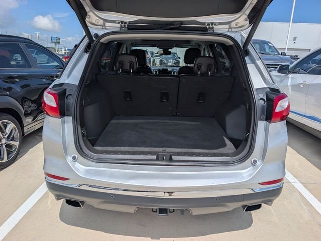 Used 2020 Silver Chevrolet Premier image 26