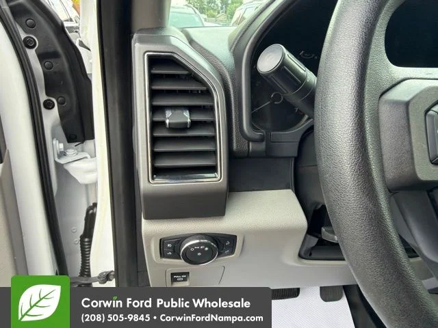 Used 2018 White Ford XLT image 15