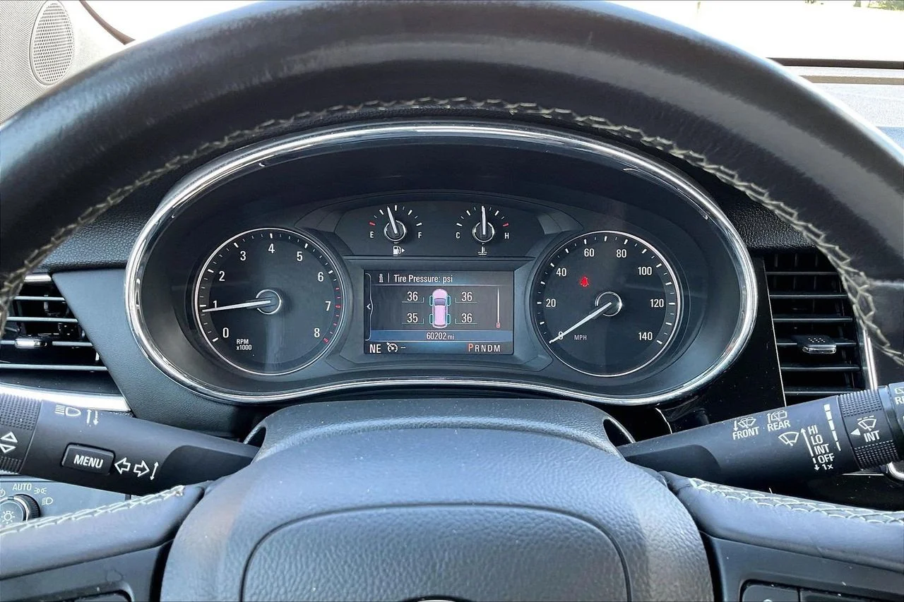 Used 2019 Red Buick Preferred image 10