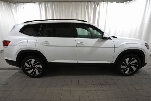 2026 Volkswagen Atlas SE w/Tech - Photo 14