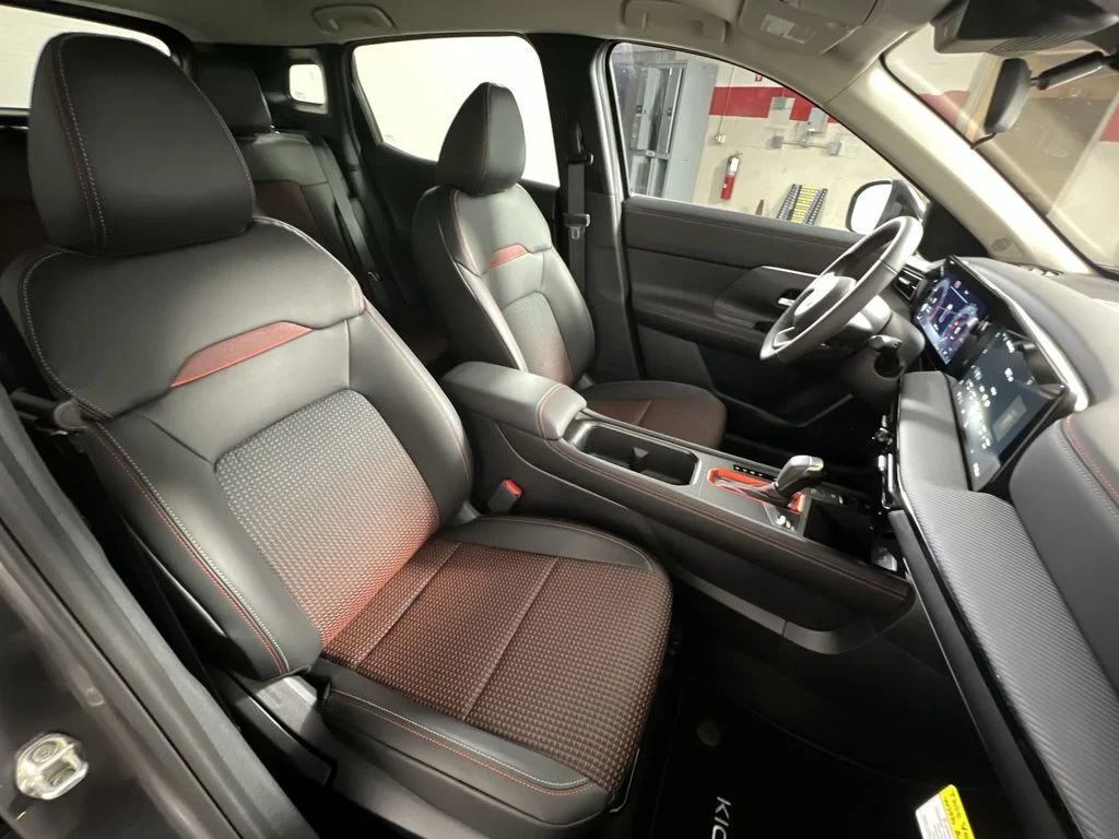 New 2026 Gun Metallic Nissan SR image 25