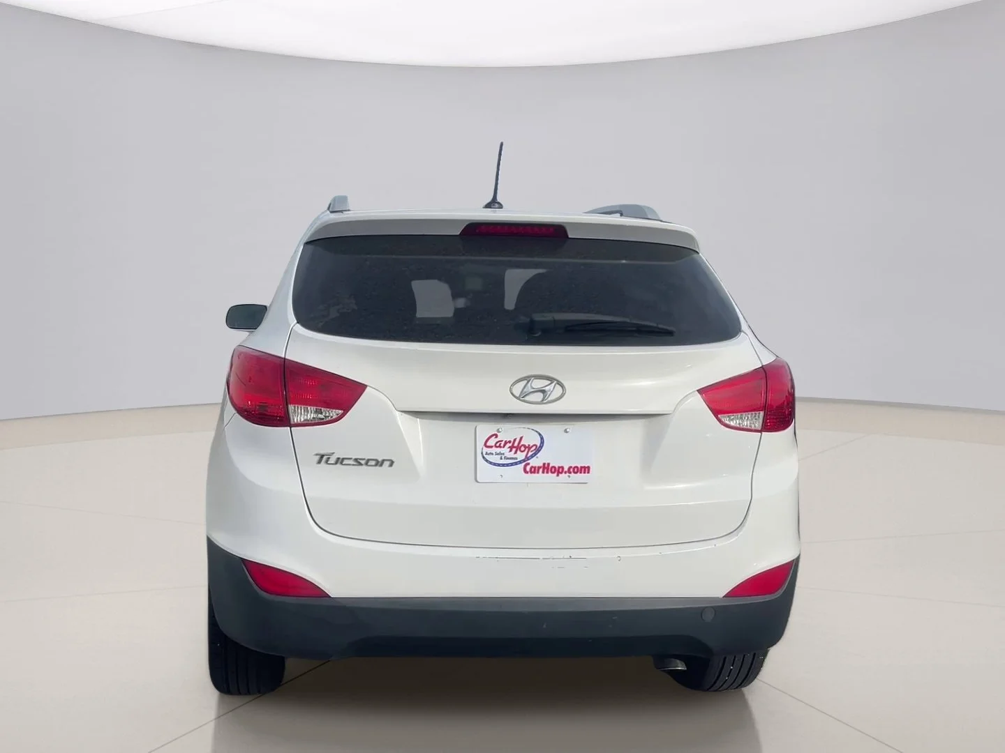 Used 2014 White Hyundai GLS image 5