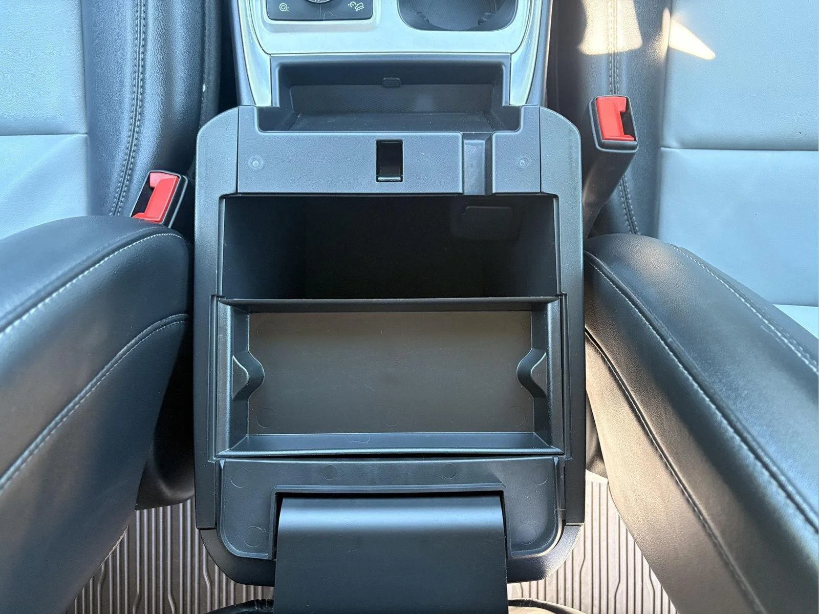 Used 2023 Carbonized Gray Ford XLT image 18