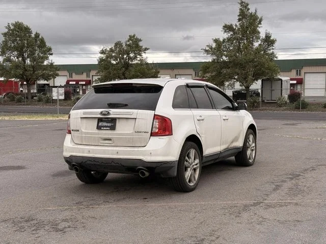 Used 2011 White Ford Limited image 5
