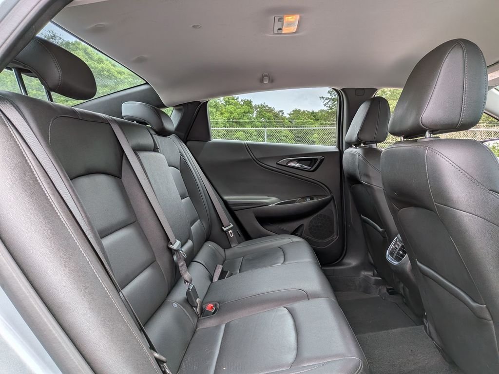 Used 2024 Gray Chevrolet LT image 27