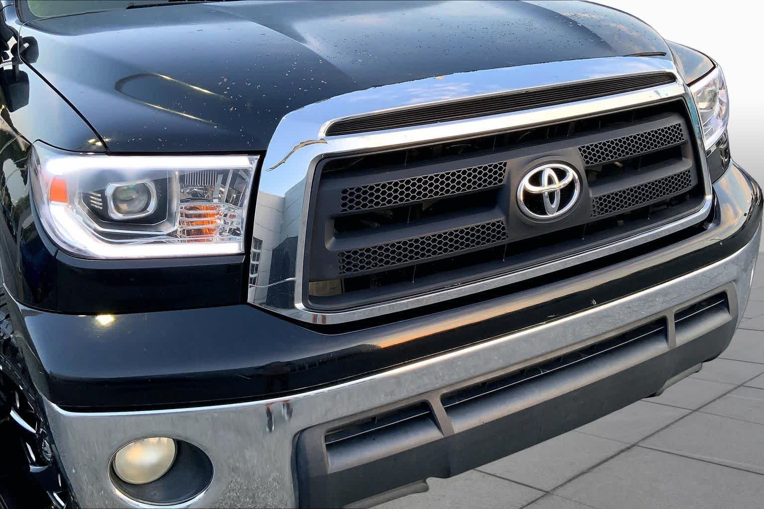 Used 2011 Black Toyota  image 24