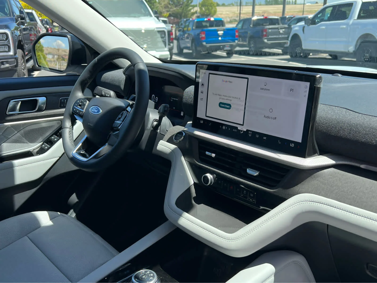 New 2026 Space White Metallic Ford Platinum™ image 20