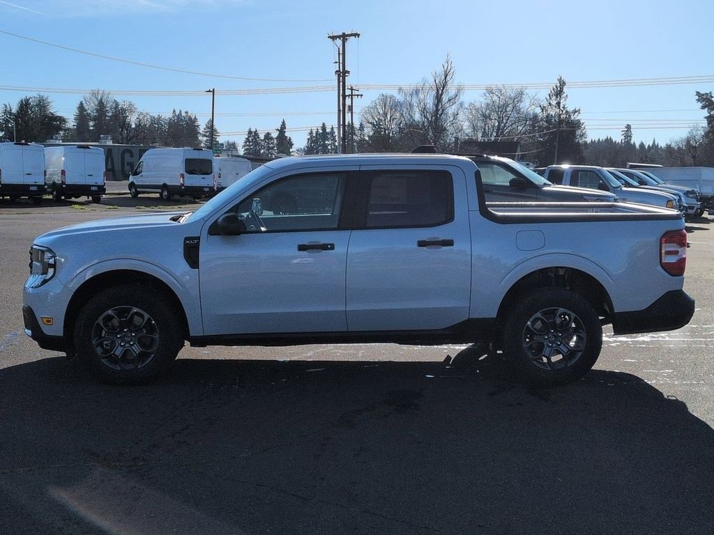 New 2026 White Ford XLT image 2