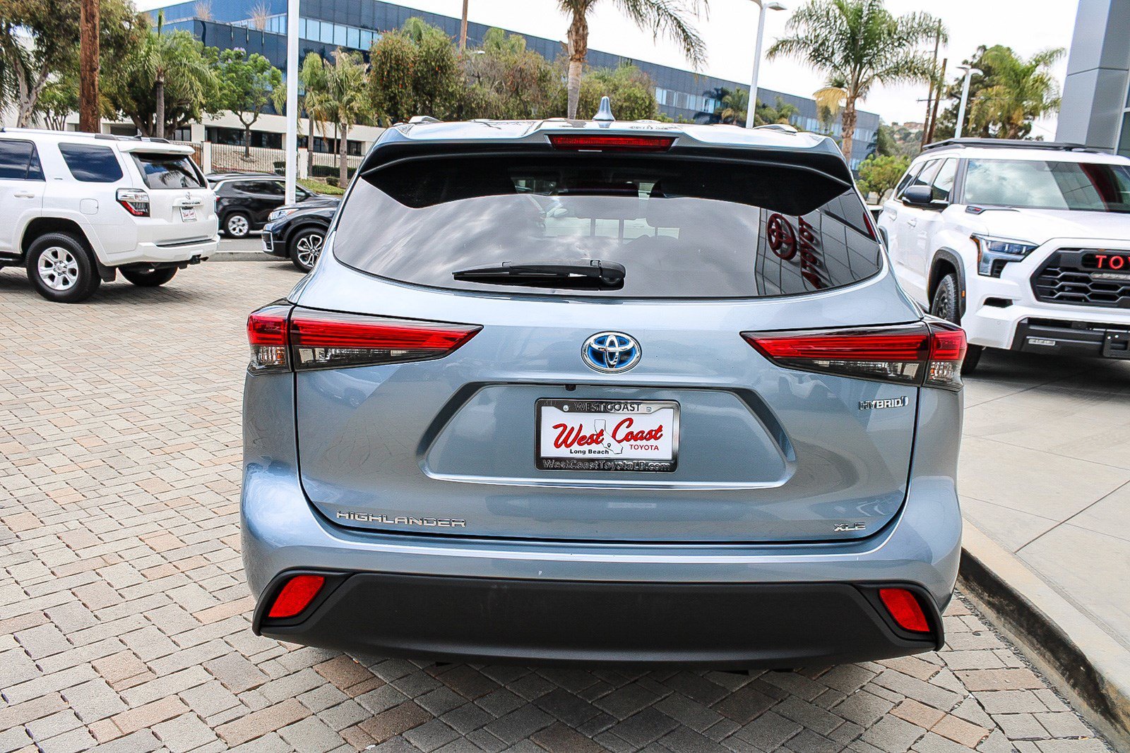 Certified Used 2021 Moon Dust Toyota Hybrid XLE image 7