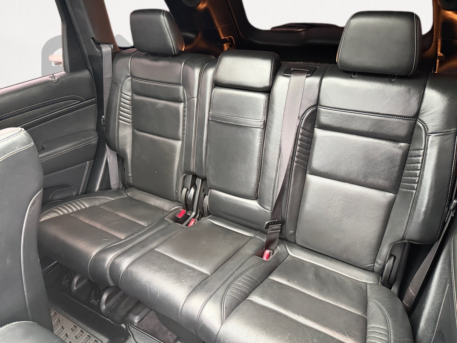 Used 2017 Diamond Black Jeep SRT image 18