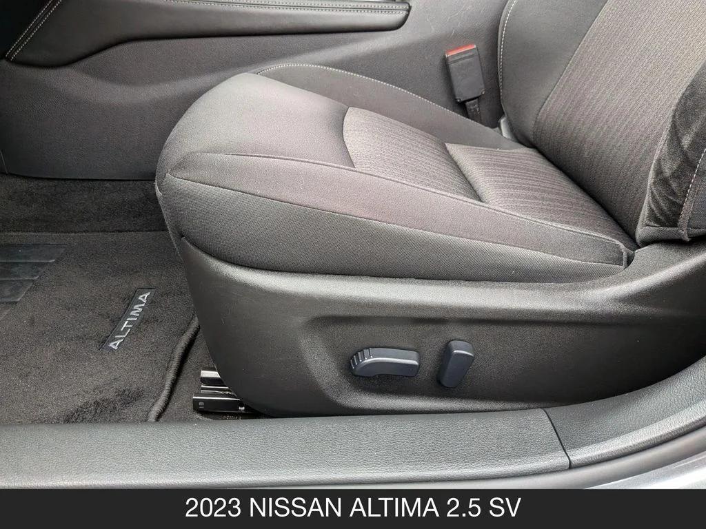 Used 2023 Gray Nissan 2.5 SV image 16