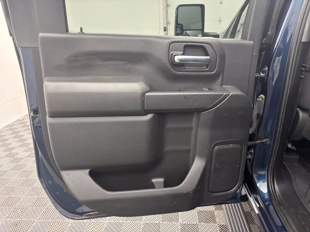 Used 2022 Blue Chevrolet LT image 33